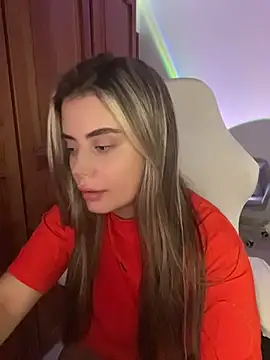 Snapshot of Miss_valeriaa chatting on July 5, 4:19 am Miss valeriaa online show from July 5, 4:19 am