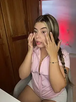 Miss valeriaa online show from January 18, 7:39 pm