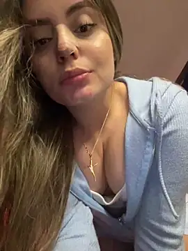 Snapshot of Miss_valeriaa chatting on October 20, 9:04 pm Miss valeriaa online show from October 20, 9:04 pm