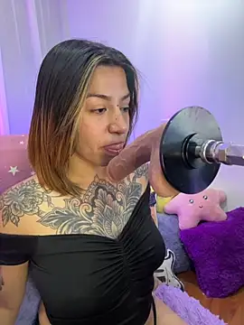 Snapshot of _antonella_dreamss chatting on October 5, 4:42 pm antonella dreamss online show from October 5, 4:42 pm