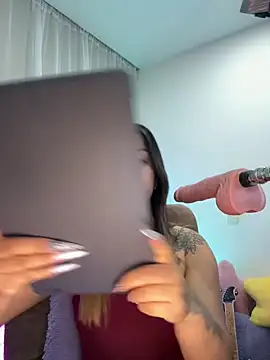 Snapshot of _antonella_dreamss chatting on March 8, 7:49 am antonella dreamss online show from March 8, 7:49 am