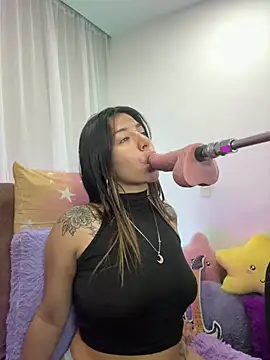 Snapshot of _antonella_dreamss chatting on March 17, 10:51 pm antonella dreamss online show from March 17, 10:51 pm