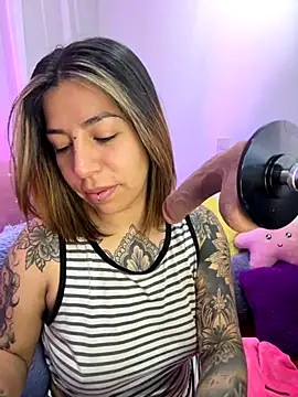 Snapshot of _antonella_dreamss chatting on September 26, 9:16 am antonella dreamss online show from September 26, 9:16 am