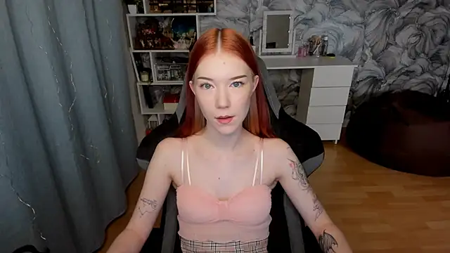 litl Mia online show from September 26, 3:52 pm