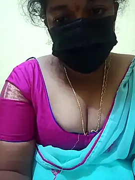 Snapshot of teddy-143 chatting on November 9, 6:12 pm teddy-143 online show from November 9, 6:12 pm