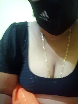 Snapshot of teddy-143 chatting on September 28, 6:15 pm teddy-143 online show from September 28, 6:15 pm