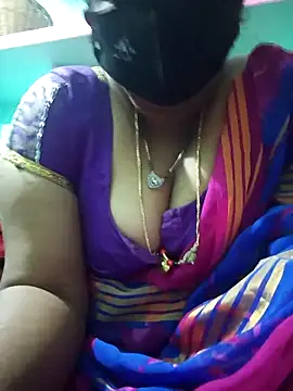 Snapshot of teddy-143 chatting on November 23, 5:34 pm teddy-143 online show from November 23, 5:34 pm