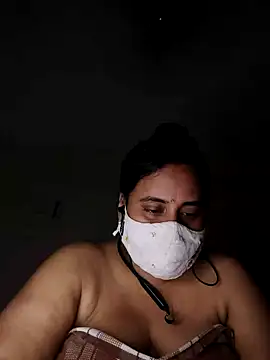 Snapshot of Sheela-Bhabi chatting on June 27, 9:43 pm Sheela-Bhabi online show from June 27, 9:43 pm
