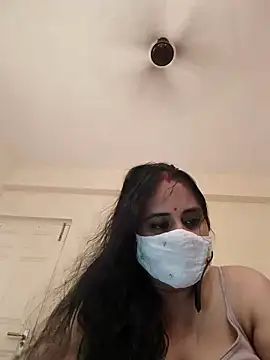 Snapshot of Sheela-Bhabi chatting on July 1, 4:24 am Sheela-Bhabi online show from July 1, 4:24 am