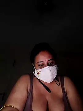 Snapshot of Sheela-Bhabi chatting on June 29, 10:31 pm Sheela-Bhabi online show from June 29, 10:31 pm