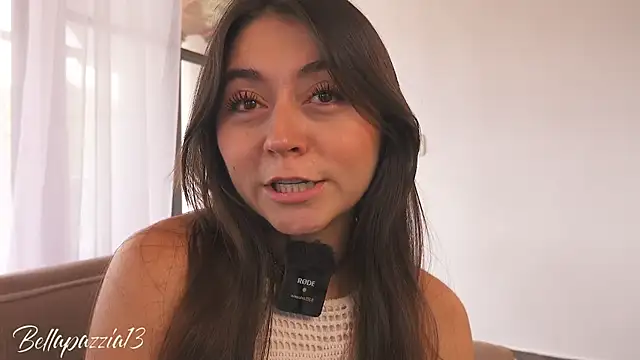 Snapshot of Bellapazzia chatting on September 27, 6:58 pm Bellapazzia online show from September 27, 6:58 pm