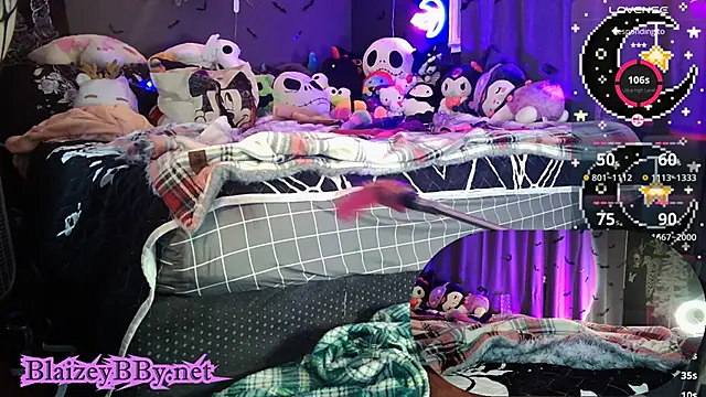 BlaizeyBBy online show from January 1, 1:16 pm