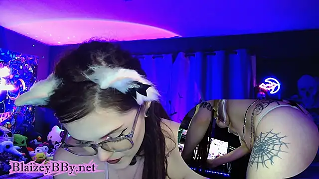 BlaizeyBBy online show from March 1, 10:45 am