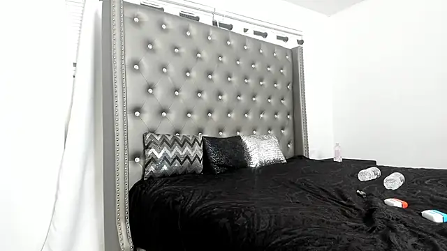 SashaMalone online show from December 3, 11:07 am