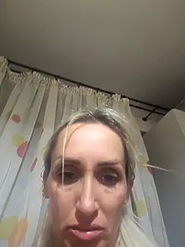 IsabelleEthan online show from November 18, 5:16 pm