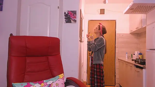 simyhvn online show from January 19, 6:06 am