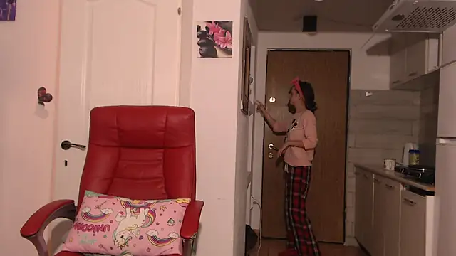 simyhvn online show from February 14, 5:40 am