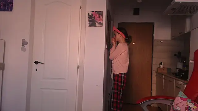 simyhvn online show from March 7, 5:36 am