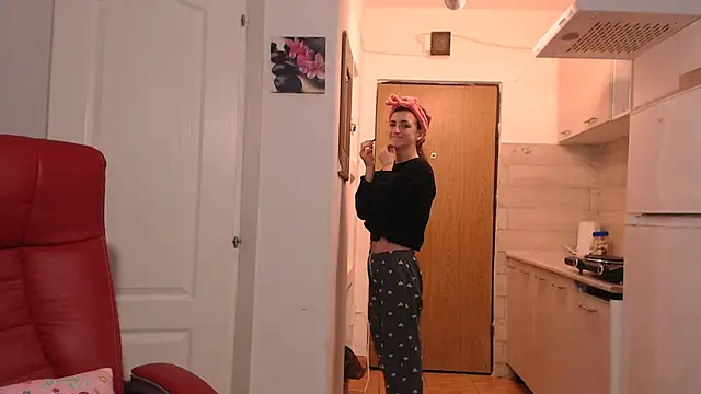 simyhvn online show from February 16, 5:39 am