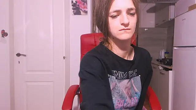 simyhvn online show from December 18, 5:01 am