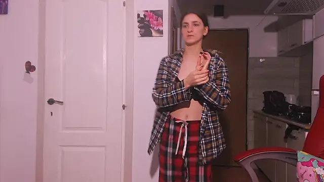 simyhvn online show from December 15, 6:08 am