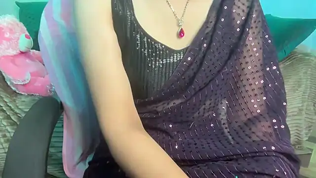 Queen Angelena online show from March 13, 4:45 pm