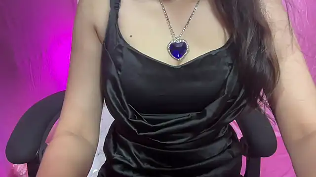 Snapshot of Queen_Angelena chatting on February 1, 4:43 pm Queen Angelena online show from February 1, 4:43 pm