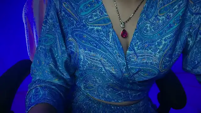 Snapshot of Queen_Angelena chatting on November 29, 5:46 pm Queen Angelena online show from November 29, 5:46 pm