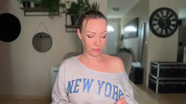 Sacha-xx online show from March 3, 10:55 am