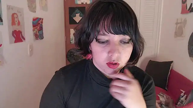 soynanabela28 online show from September 11, 11:49 pm