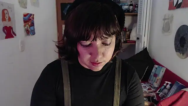 soynanabela28 online show from October 3, 11:50 pm