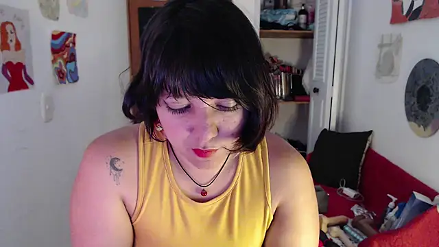 soynanabela28 online show from September 18, 7:11 am