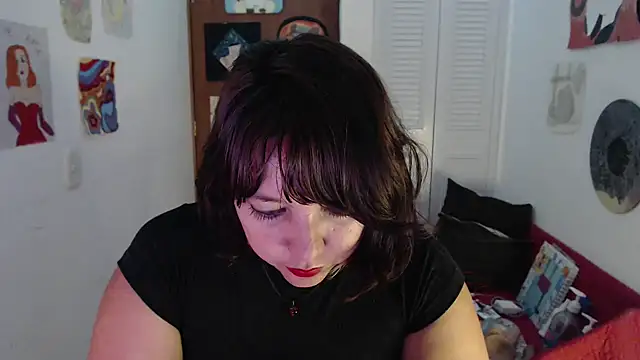 soynanabela28 online show from November 2, 11:32 pm