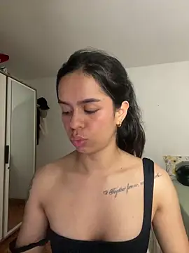 xlovelygirlx online show from January 11, 1:27 am