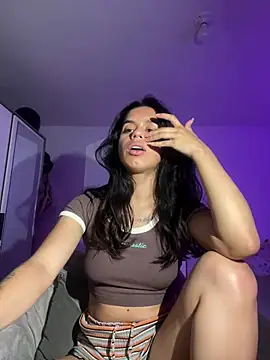 xlovelygirlx online show from March 18, 12:51 am