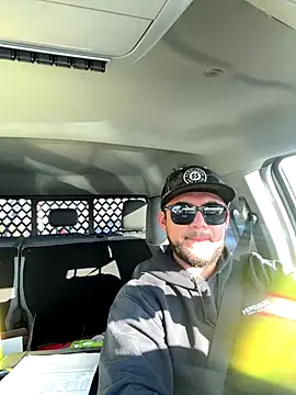 Ozzy420  online show from December 2, 4:30 pm