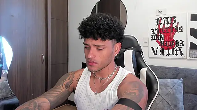 Alessandro Vanni online show from December 19, 2:41 pm