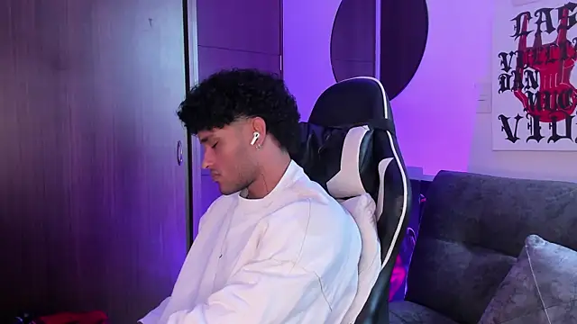 Alessandro Vanni online show from April 18, 2:08 pm