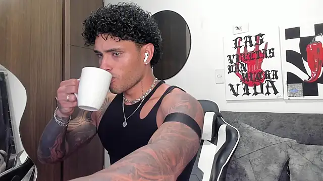 Alessandro Vanni online show from February 9, 3:26 am