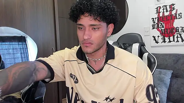 Alessandro Vanni online show from February 13, 2:39 pm