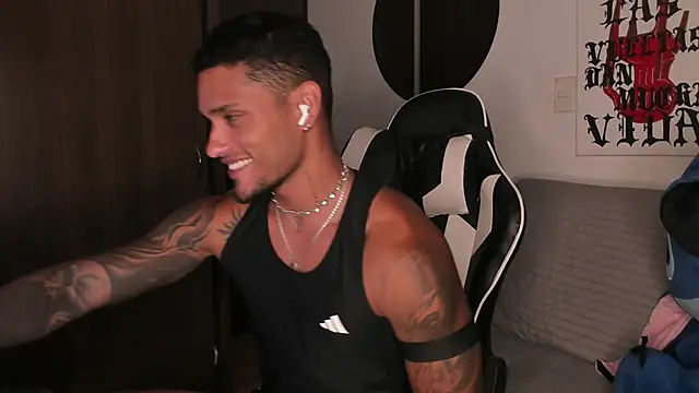 Alessandro Vanni online show from June 10, 3:52 am