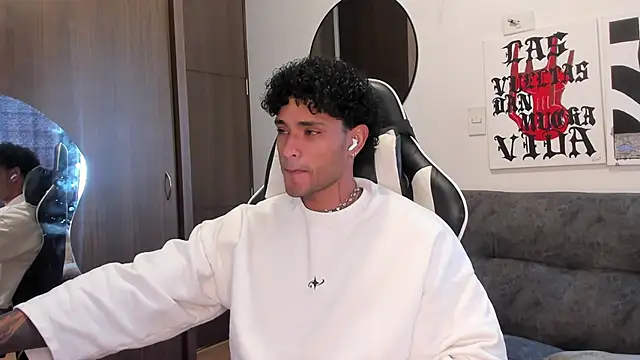 Alessandro Vanni online show from February 25, 3:23 pm