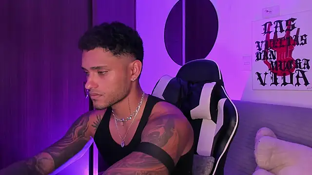 Alessandro Vanni online show from July 6, 3:13 am