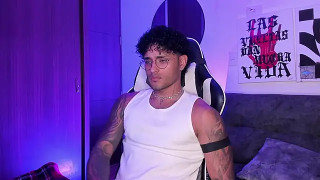 Alessandro Vanni online show from March 19, 3:06 am