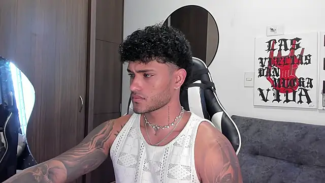 Alessandro Vanni online show from December 16, 12:31 pm