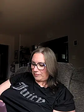 Canadian BBW online show from July 31, 9:23 pm