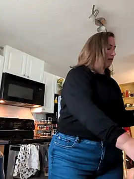 Canadian BBW online show from November 6, 8:46 pm