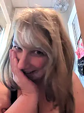 Canadian BBW online show from December 17, 1:10 am