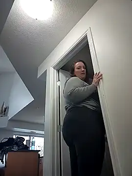 Snapshot of Canadian_BBW chatting on February 11, 11:22 pm Canadian BBW online show from February 11, 11:22 pm