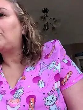 Canadian BBW online show from February 19, 9:45 pm